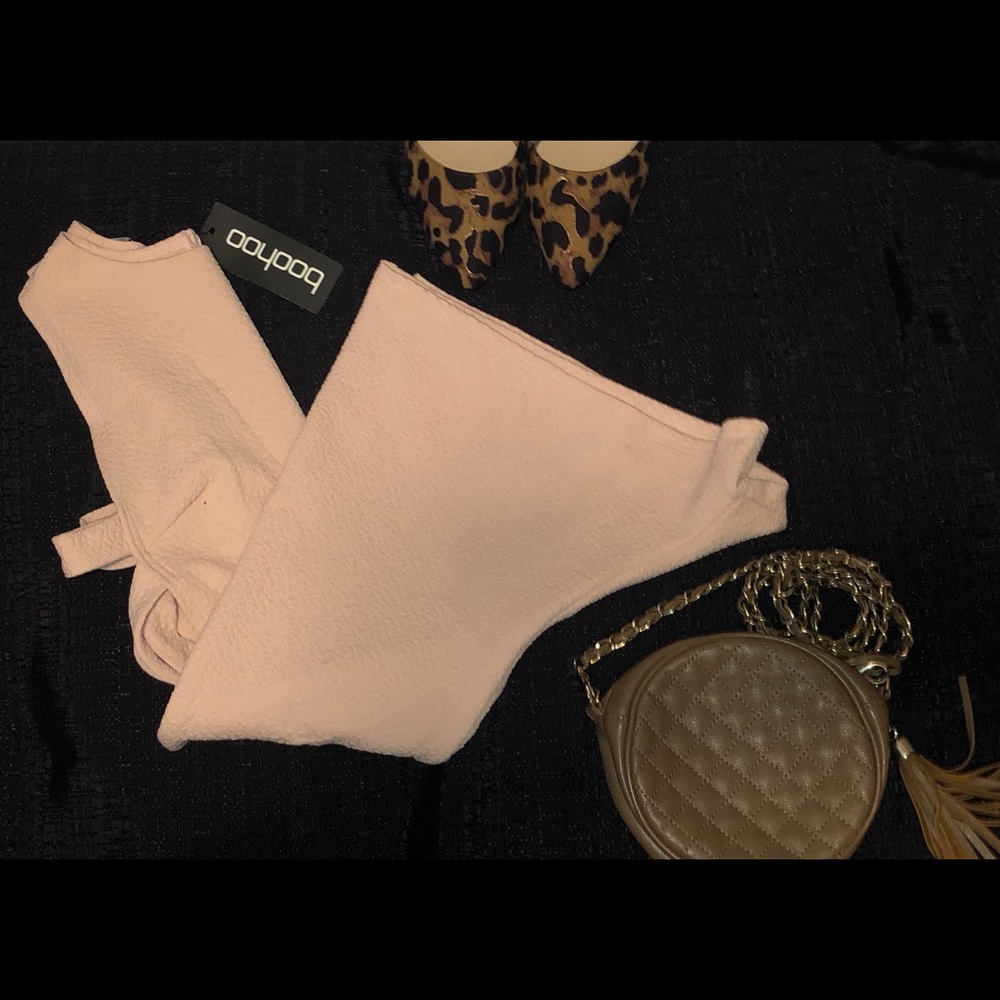 Textured Romper - Picture 2 of 3